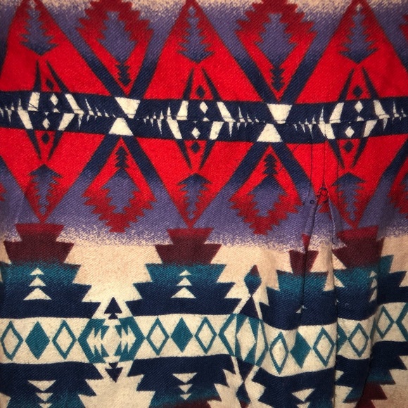 Aztec Cozy Button Up - Picture 4 of 6
